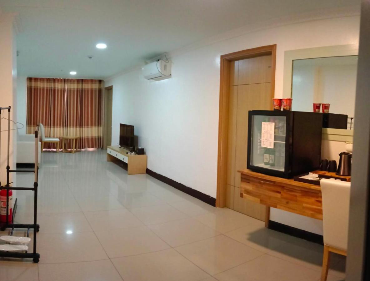 Punta Clark Hotel Clark Field Zewnętrze zdjęcie